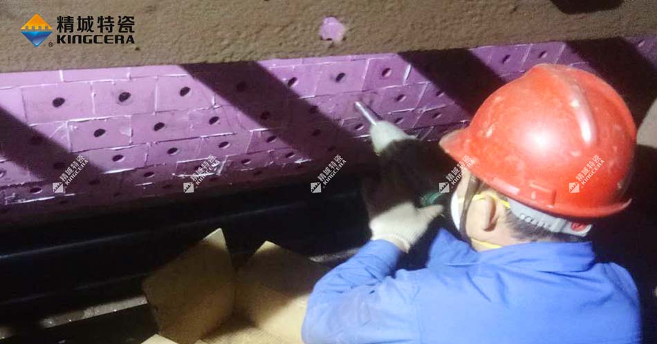 尊龙人生就是博首页牌新型耐磨陶瓷布料机圆辊使用效果