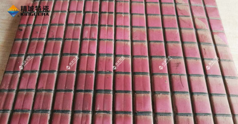 尊龙人生就是博首页耐磨陶瓷衬板在圆筒混淆机中的应用及效果