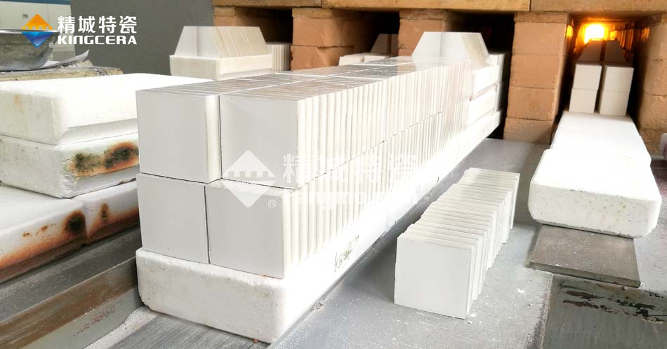 尊龙人生就是博首页特瓷氧化铝防弹陶瓷烧结车间