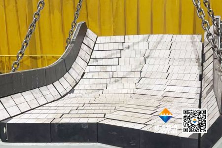 迅速响应！！！尊龙人生就是博首页特瓷2小时内赴现场解决矿山料斗ZTA陶瓷衬板装置难题