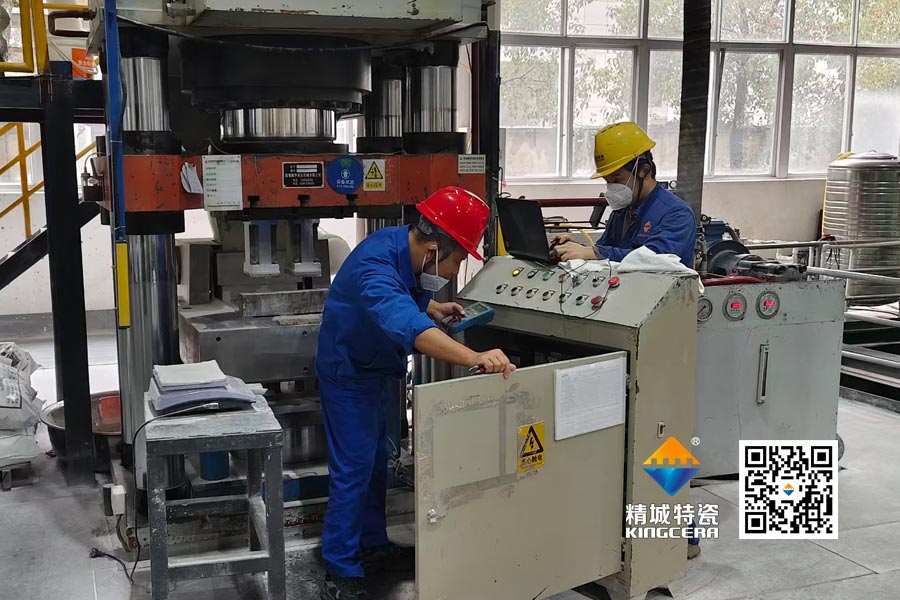 匠心攻坚：：：魏科团队让老装备焕发新活力